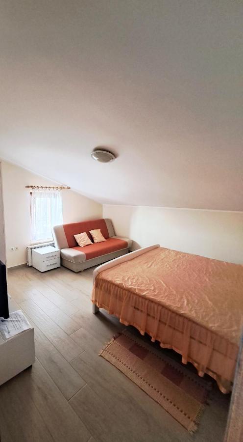 Sobe Rooms Tea Buje Exterior photo
